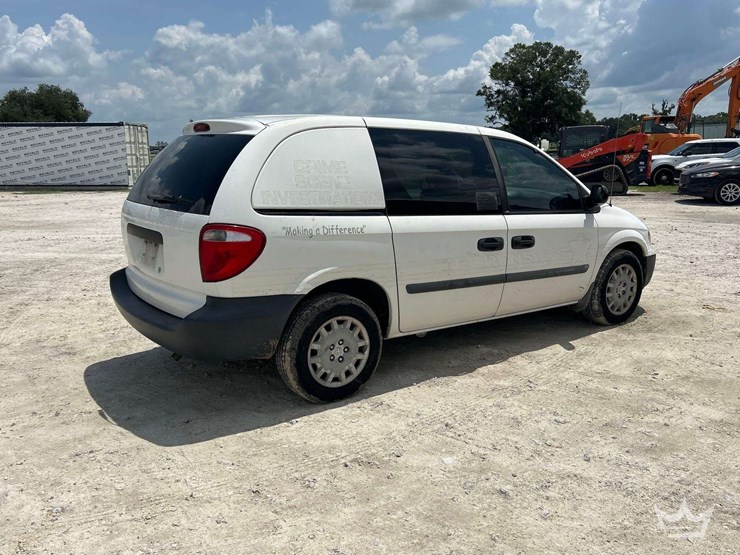 2005-dodge-caravan-image-3