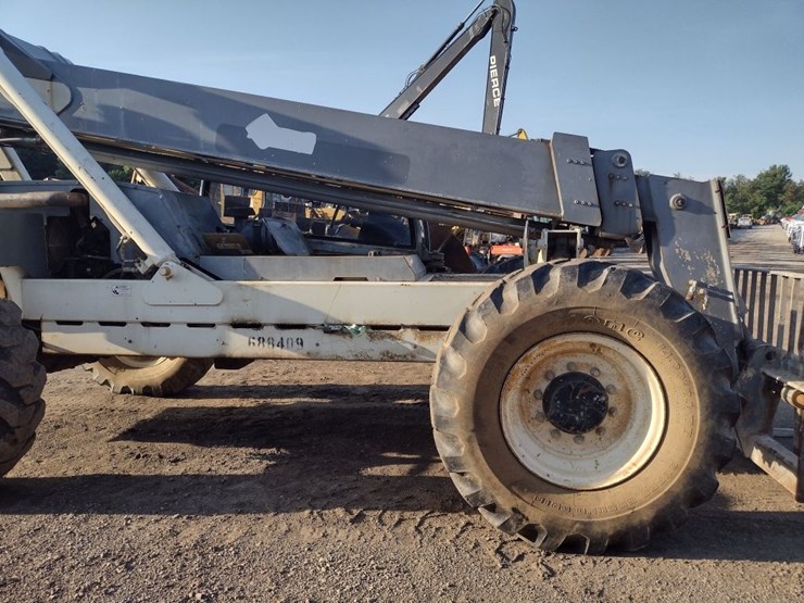 terex-th844c-image-25
