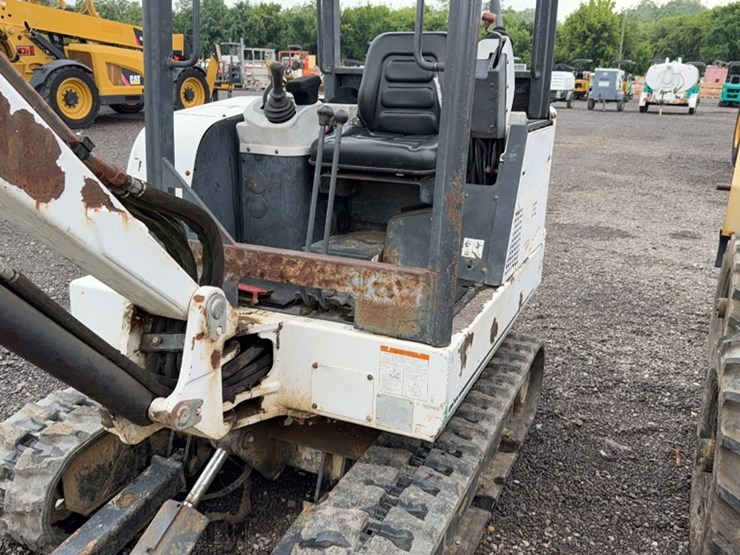 1998-bobcat-325-image-14