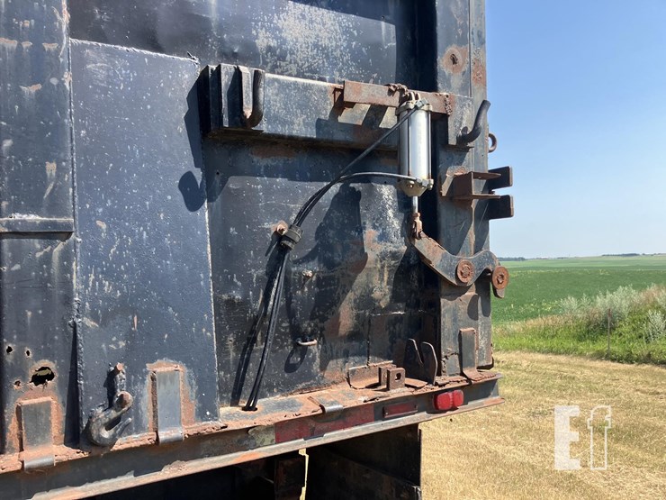 silage-wagon-image-12