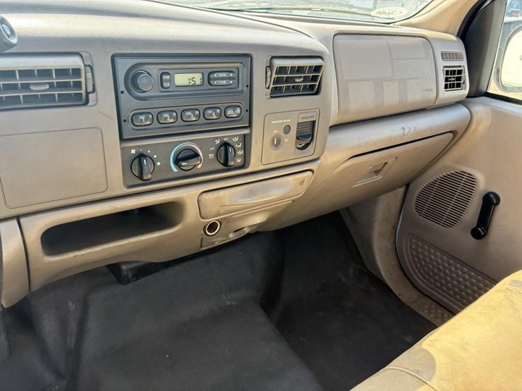 2001-ford-f250-image-19