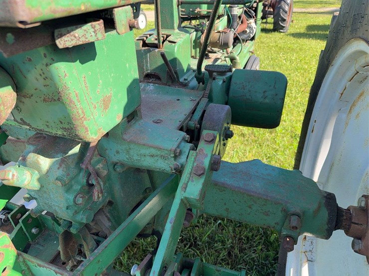 john-deere-model-b-image-21