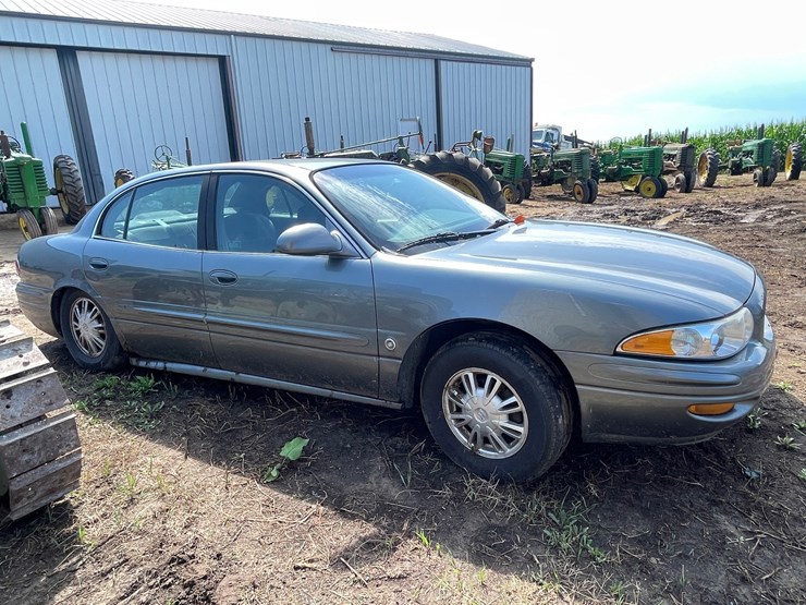 #4682-•-2005-buick-lesabre-(no-title,-for-parts)-image-4