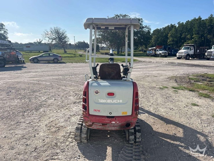 2019-takeuchi-tb216-image-20