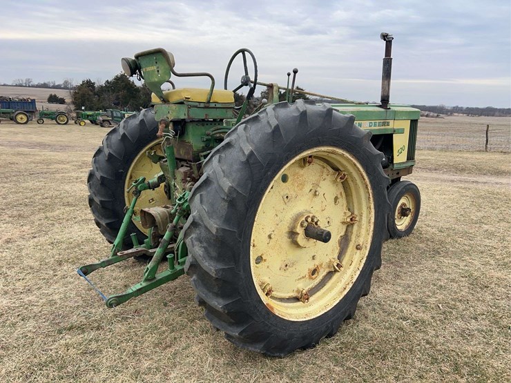 john-deere-520-image-5