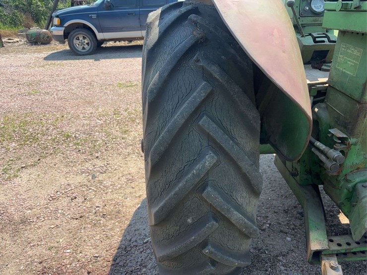 john-deere-630-image-89