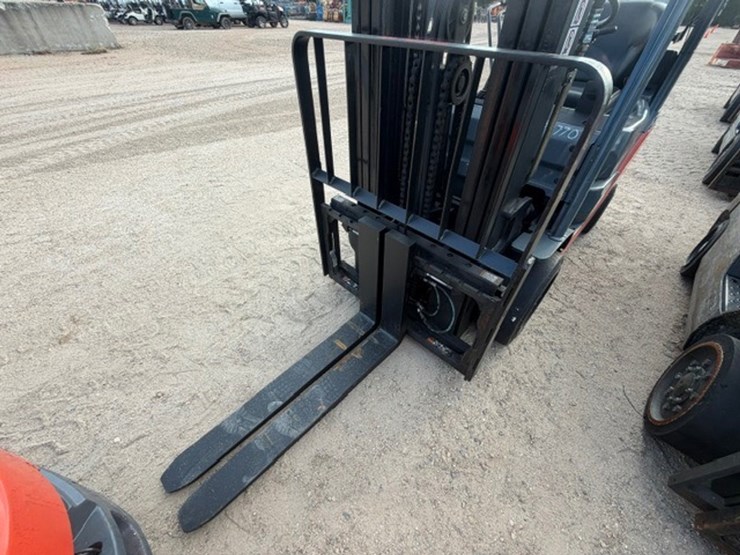 #2072-•-toyota-8fgcu3d-forklift-image-6