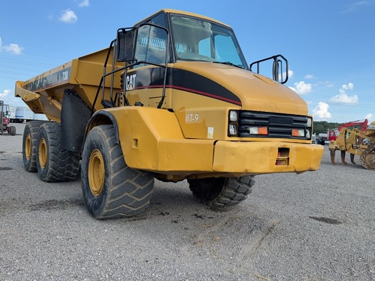 caterpillar-730-image-3