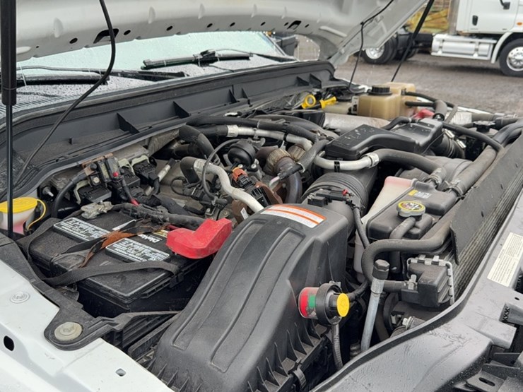2012-ford-f550-image-23