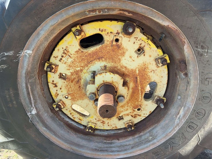 john-deere-70-image-88