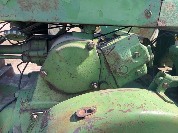john-deere-70-image-48