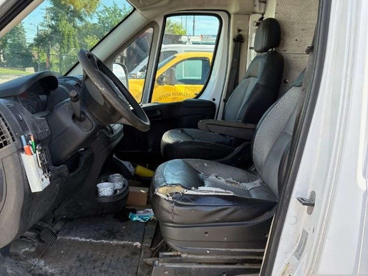 2017-ram-promaster-1500-image-8