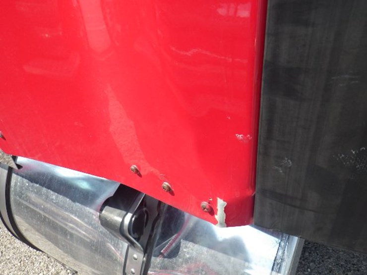 2015-kenworth-t660-image-16
