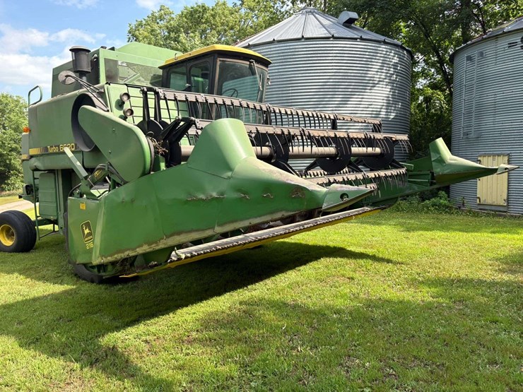 john-deere-216-image-3