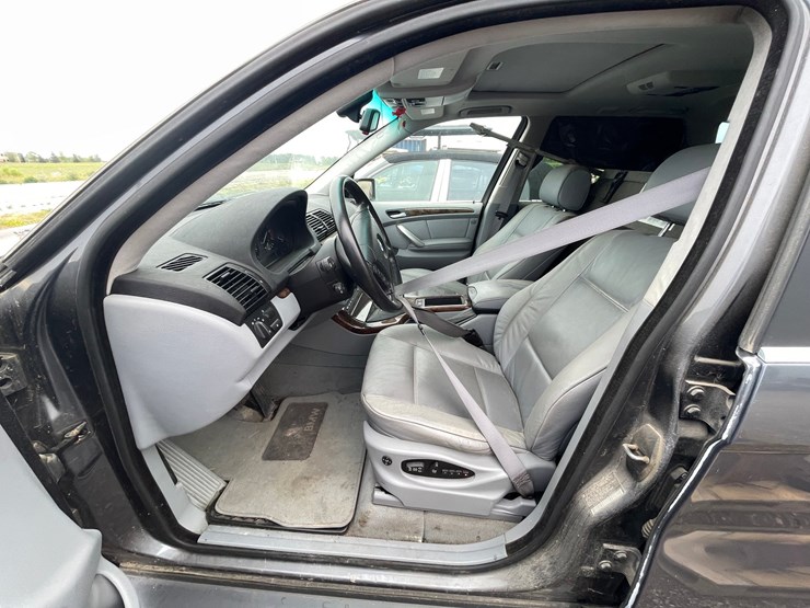 2002-bmw-x5-image-11