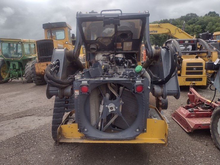 deere-325g-image-4