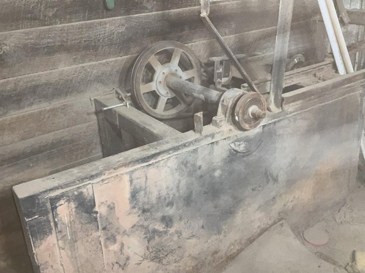 #179-•-armstrong-circular-saw-stretcher-roll-and-saw-spinner-image-16