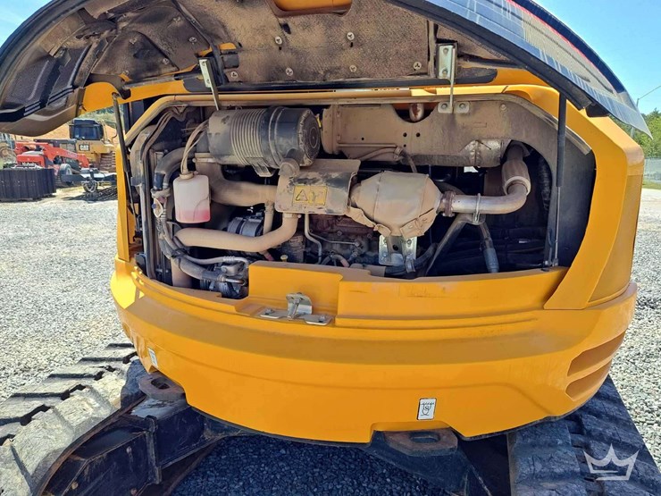 2023-jcb-90z-2-t4-midi-excavator-image-9