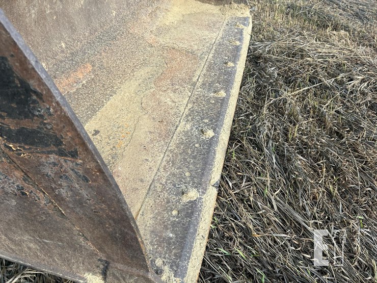 2015-caterpillar-910k-image-57