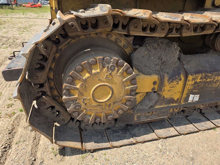 2008-caterpillar-c4.4-image-36