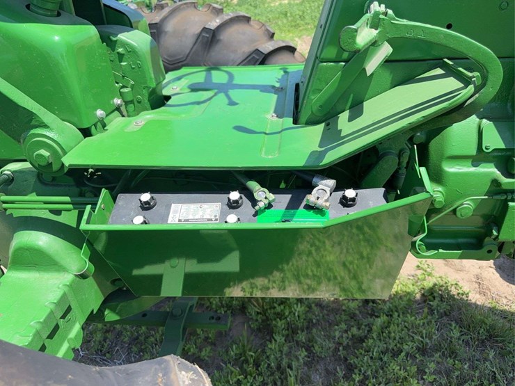 john-deere-3020-image-40