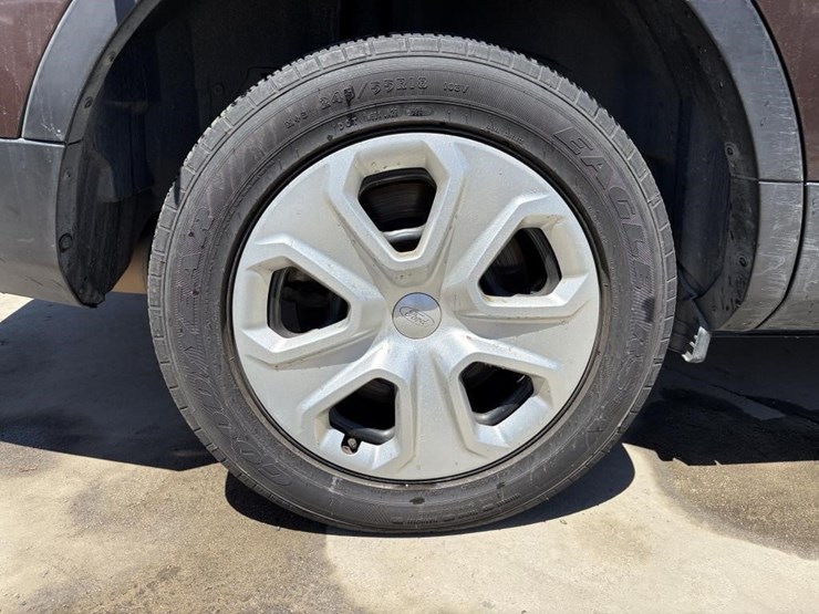 2016-ford-explorer-image-4