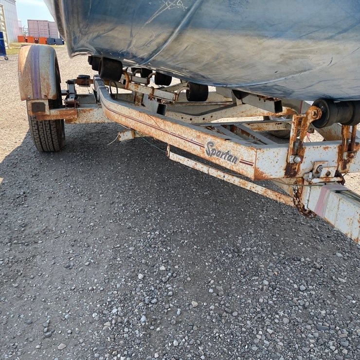 #2398 • 1998 Crestliner Boat with Trailer (Title in Delay)