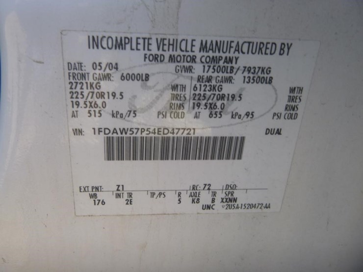 2004-ford-f550-image-19