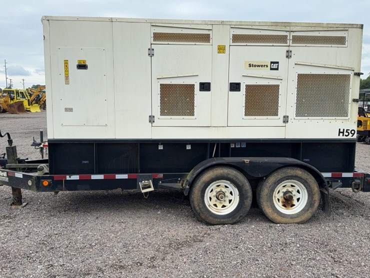 #2099-•-cat-x0200-2-towable-generator-image-12