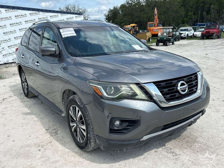 2018-nissan-pathfinder-image-2