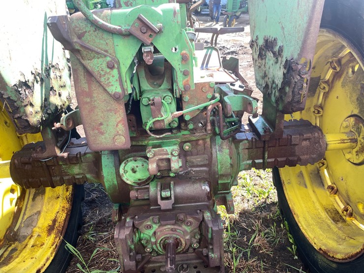 john-deere-3020-image-17