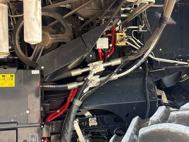 2020-case-ih-8250-image-35