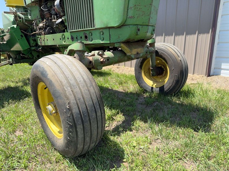 john-deere-2510-image-22