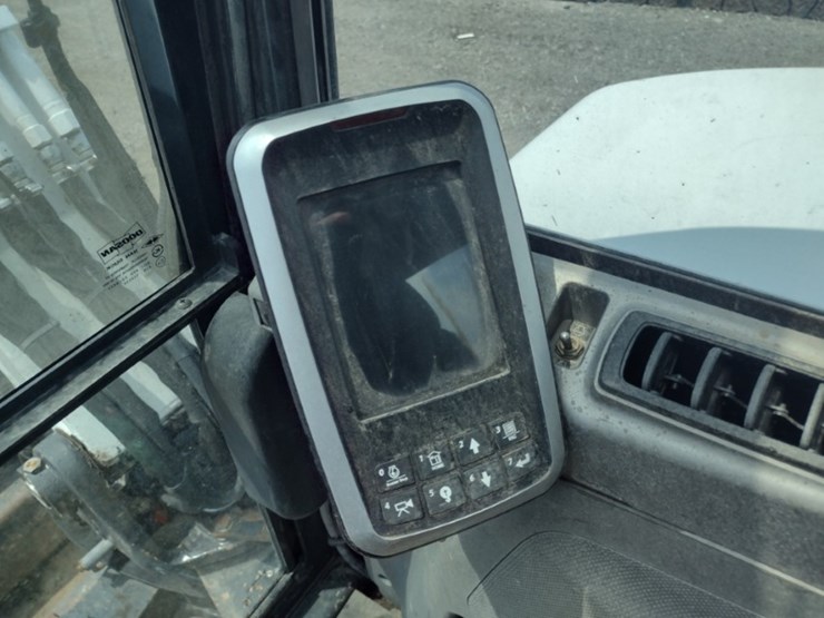 bobcat-e63-image-7