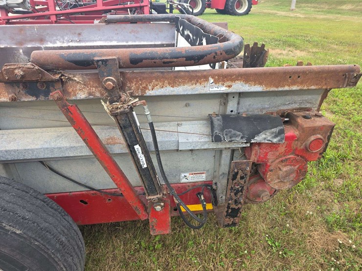 2001-agco-3739-image-21