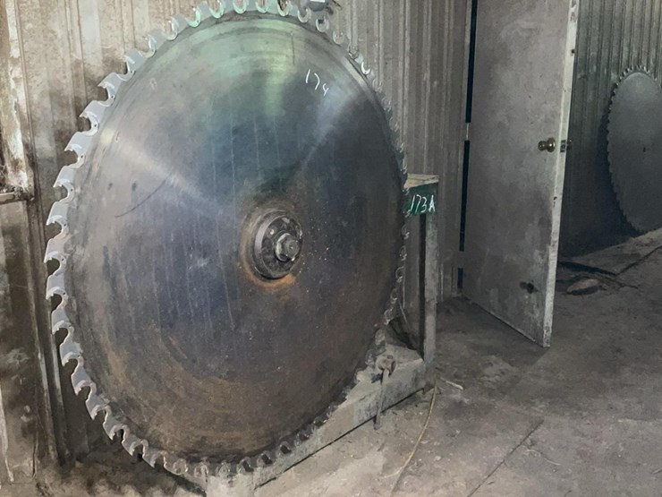 #174-•-56”-circular-saw-blade-image-3