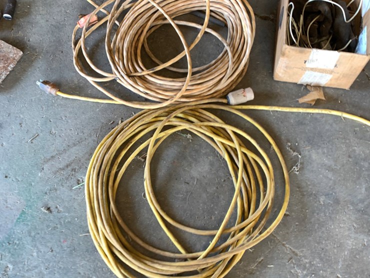 wall-of-miscellaneous-truck-parts-image-9