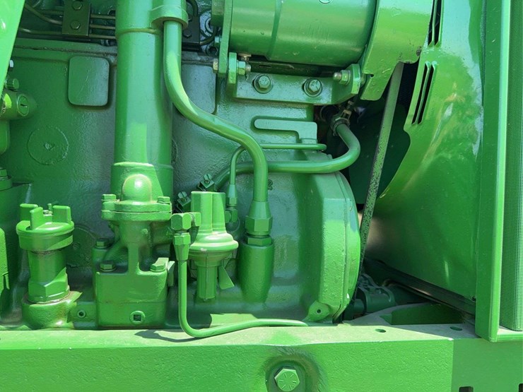 john-deere-3020-image-34