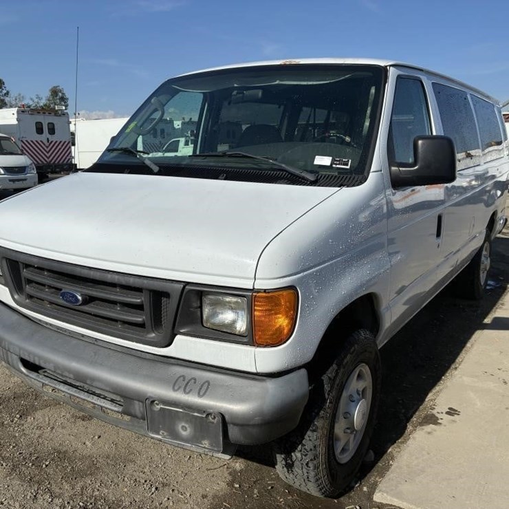 2007 FORD E350