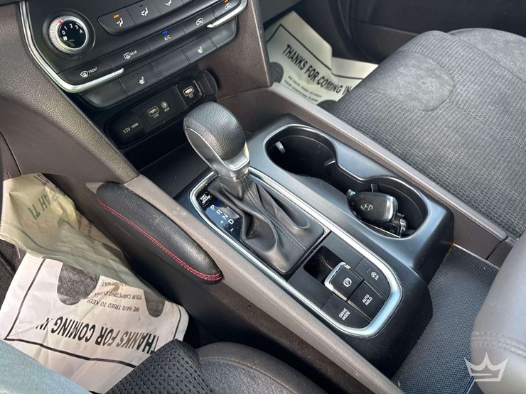 2019-hyundai-santa-fe-image-16