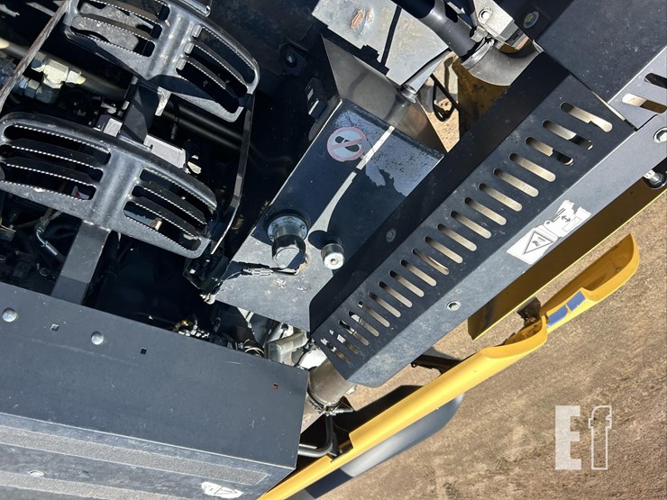 2013-new-holland-cx8080-image-107