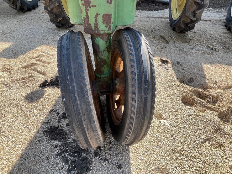 john-deere-h-image-24