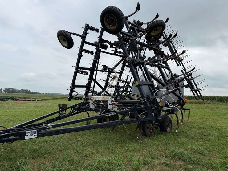 flexi-coil-model-340-41’-chisel-plow,-set-up-for-anhydrous-currently,-3-bar-coil-tine-harrow,-hydrau-image-7