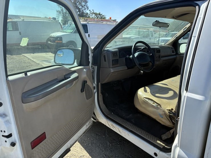2001-ford-f250-image-15
