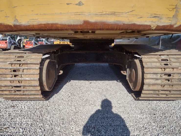 caterpillar-318e-image-32