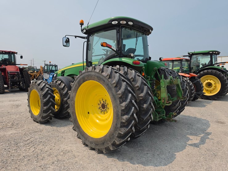 john-deere-8285r-image-11
