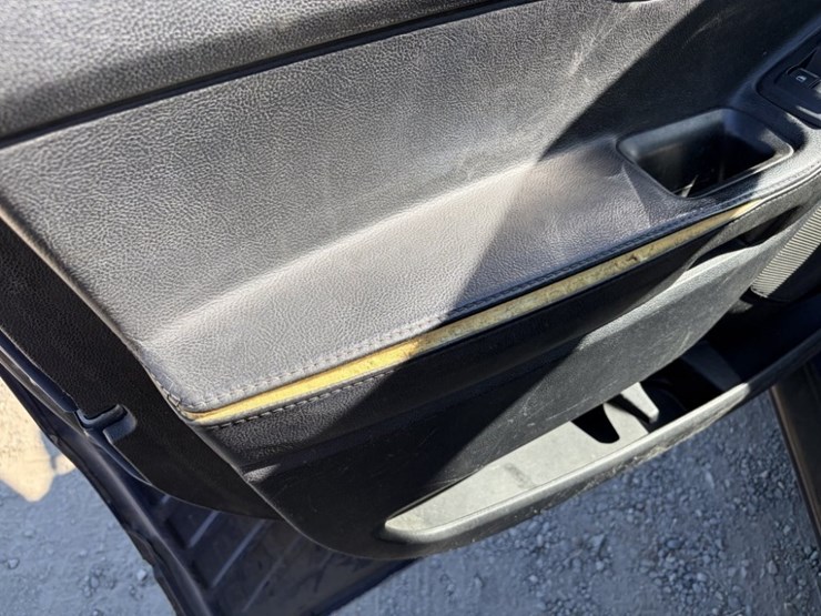 2018-ford-explorer-image-26