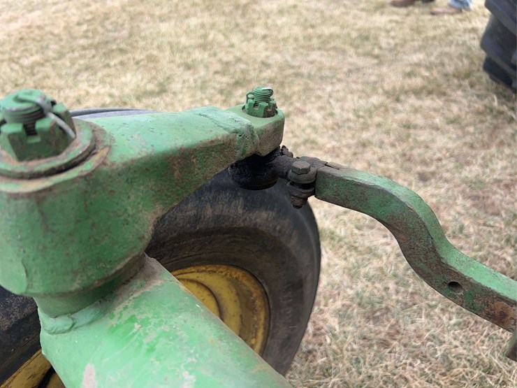 john-deere-730-image-22