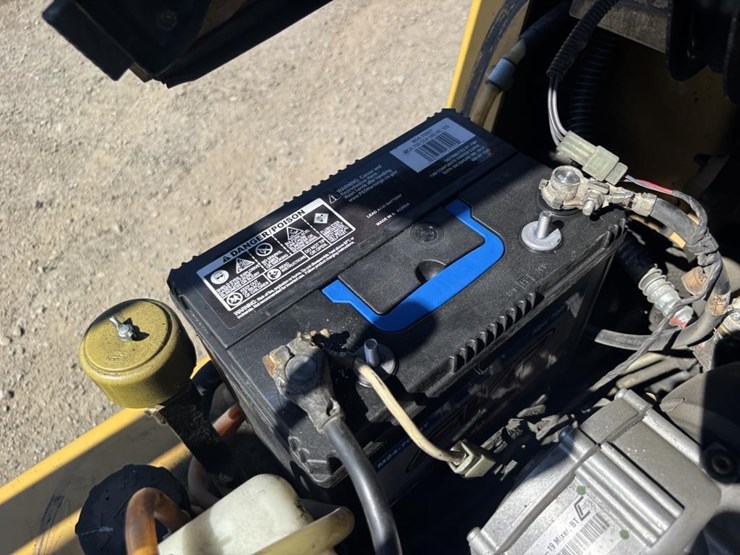 2020-caterpillar-gc40k-image-29