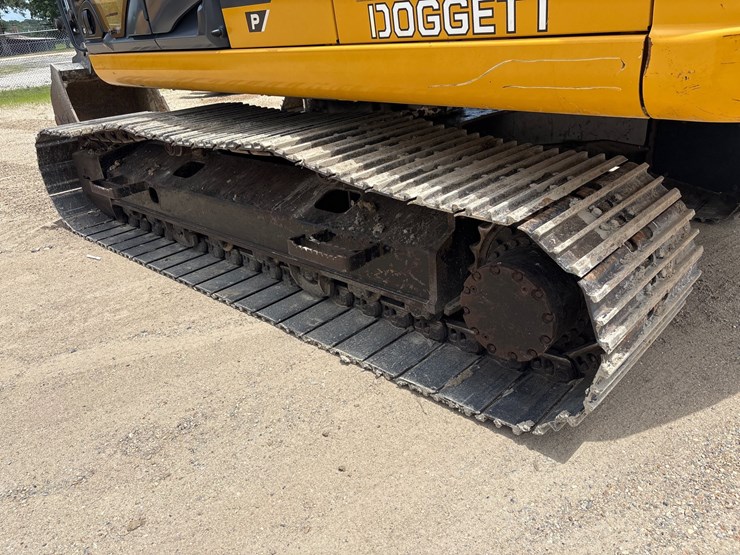 2023-deere-210-p-tier-image-8